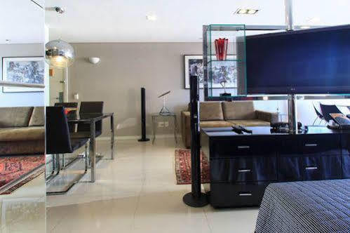 Iate Plaza - Flat 312 Particular